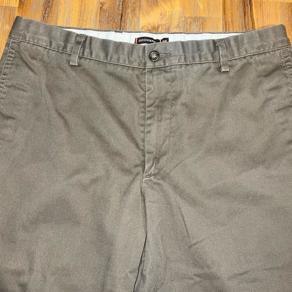 Dockers D2 Straight Fit Slacks NWOT - Picture 2 of 6